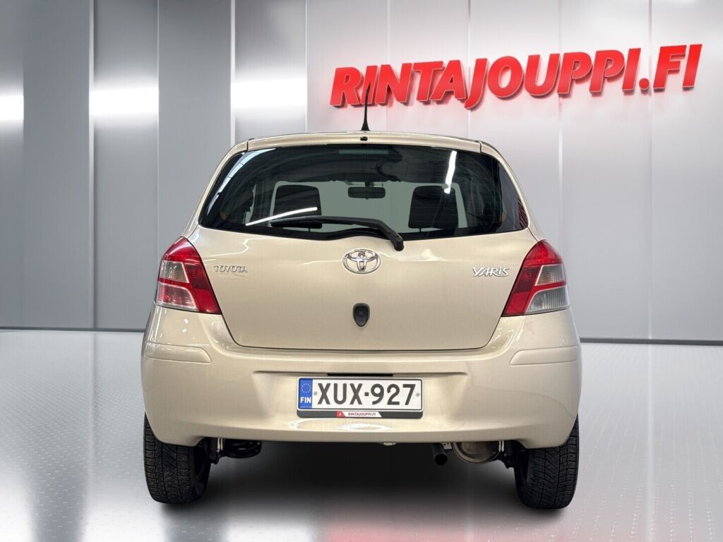 Toyota Yaris 2010 Hopea