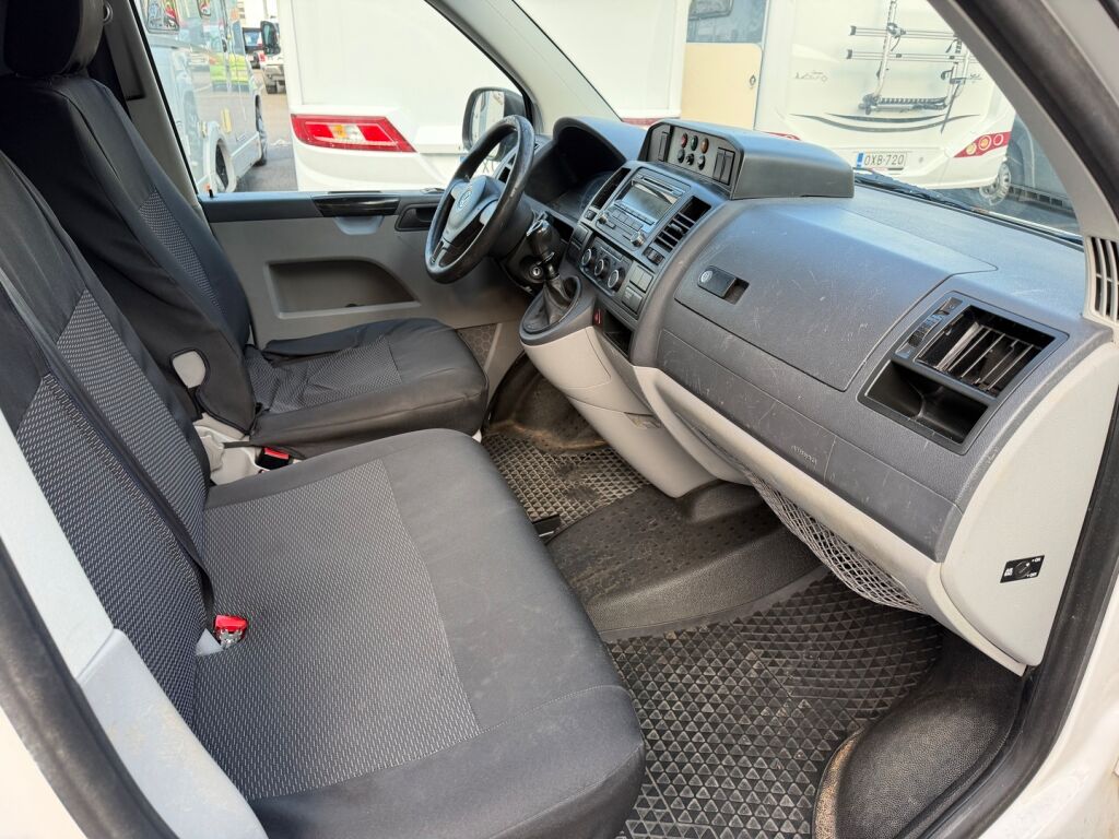 Volkswagen Transporter 2011 Valkoinen