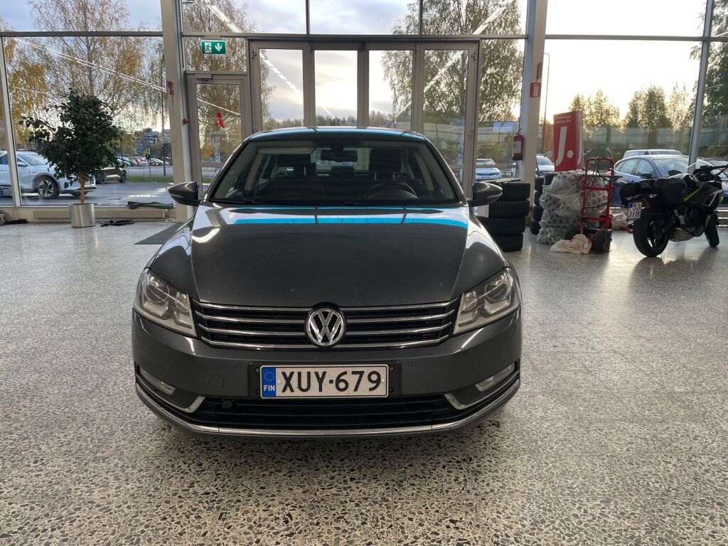 Volkswagen Passat 2011 Harmaa
