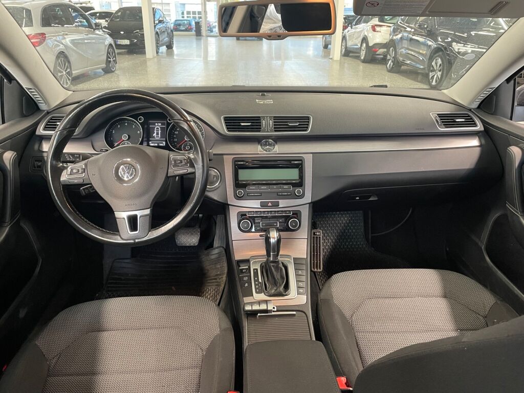 Volkswagen Passat 2011 Harmaa