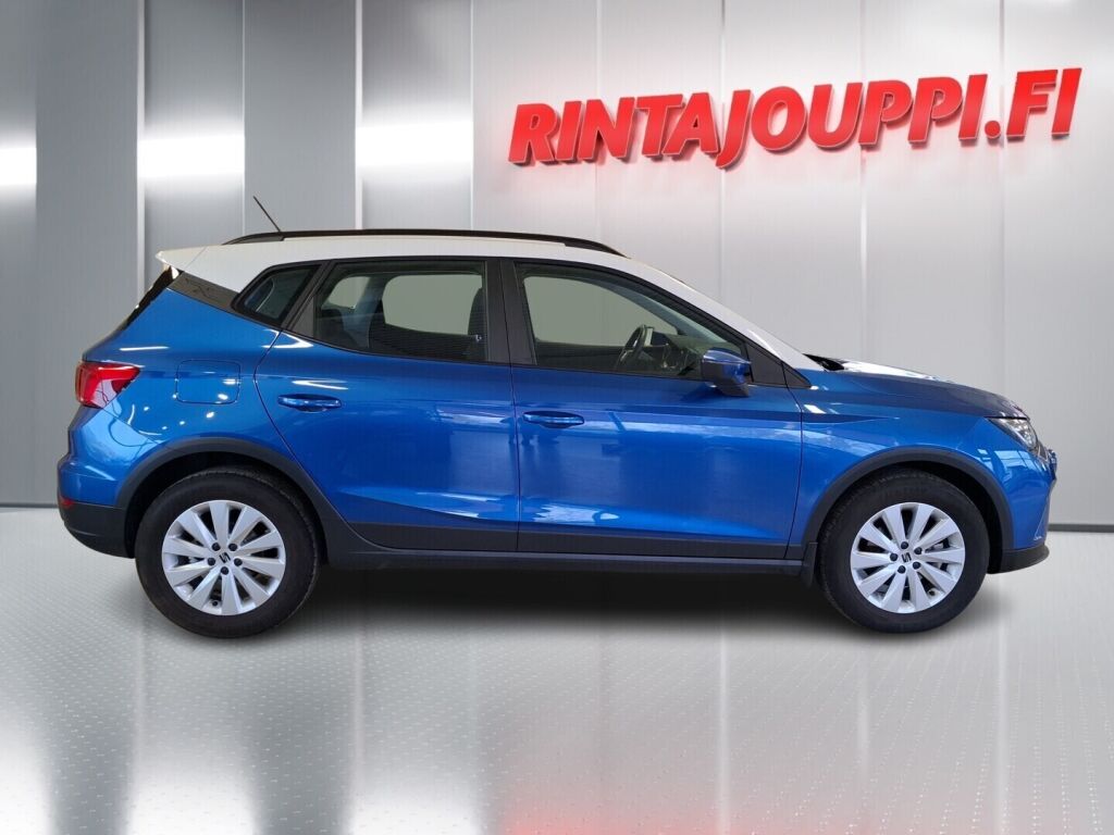 Seat Arona 2022 Sininen