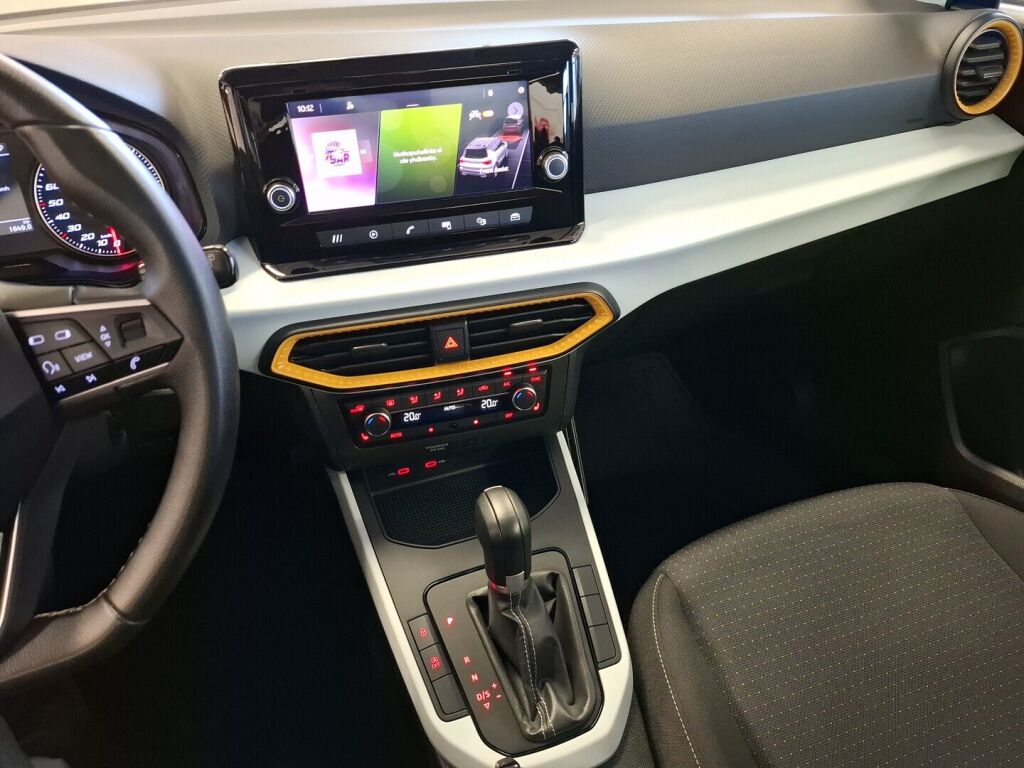 Seat Arona 2022 Sininen