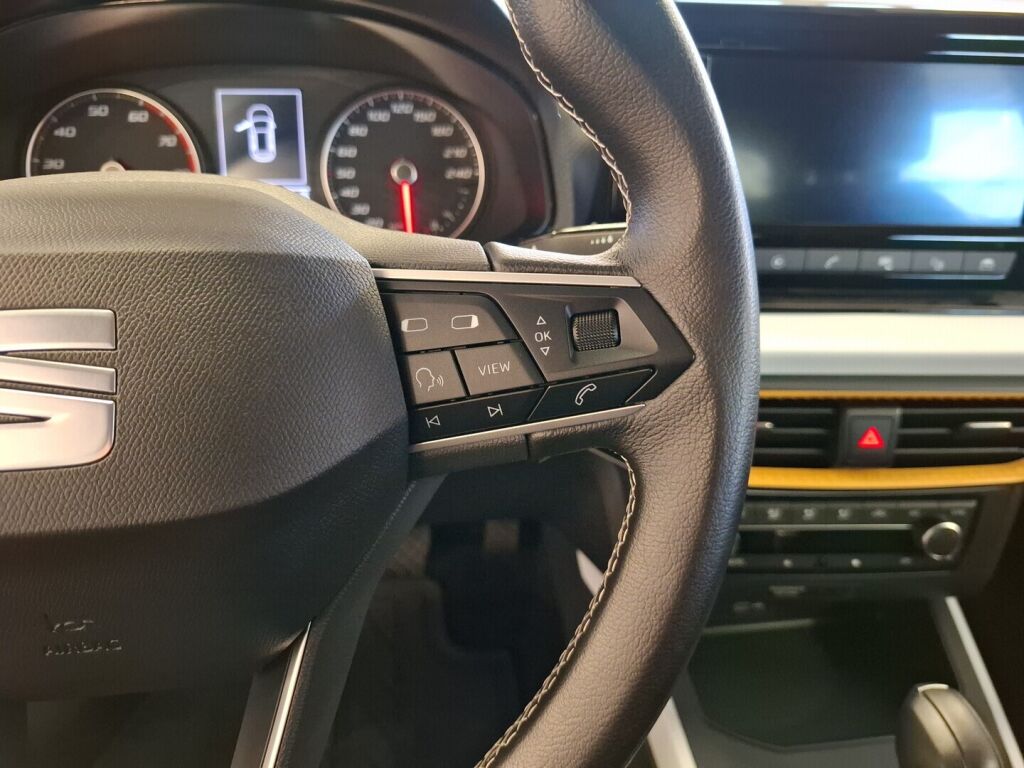 Seat Arona 2022 Sininen