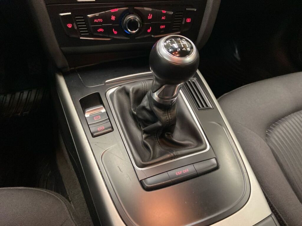 Audi A4 2010 Valkoinen