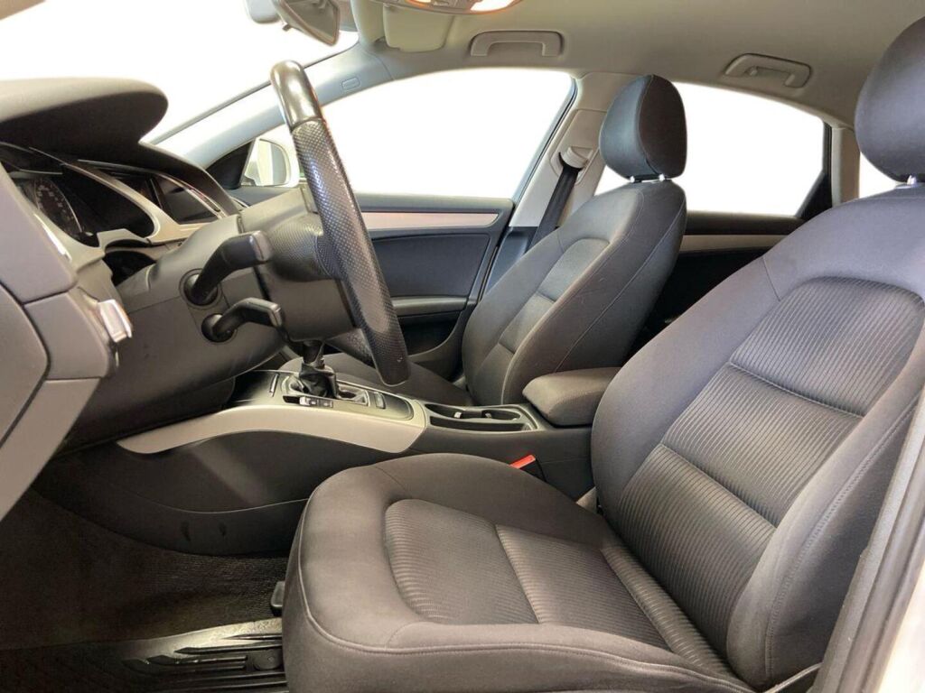 Audi A4 2010 Valkoinen