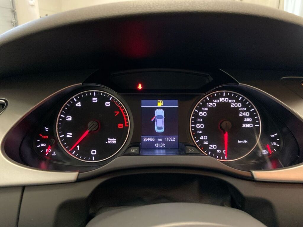 Audi A4 2010 Valkoinen