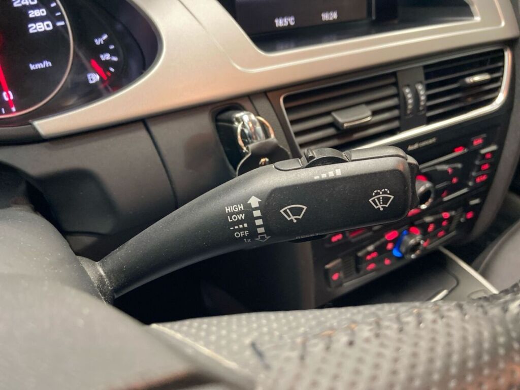 Audi A4 2010 Valkoinen