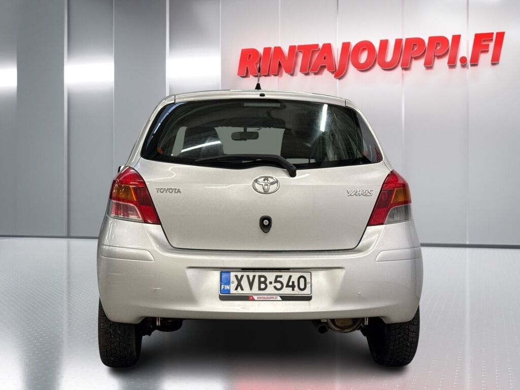 Toyota Yaris 2010 Hopea