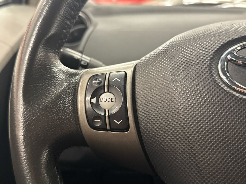 Toyota Yaris 2010 Hopea