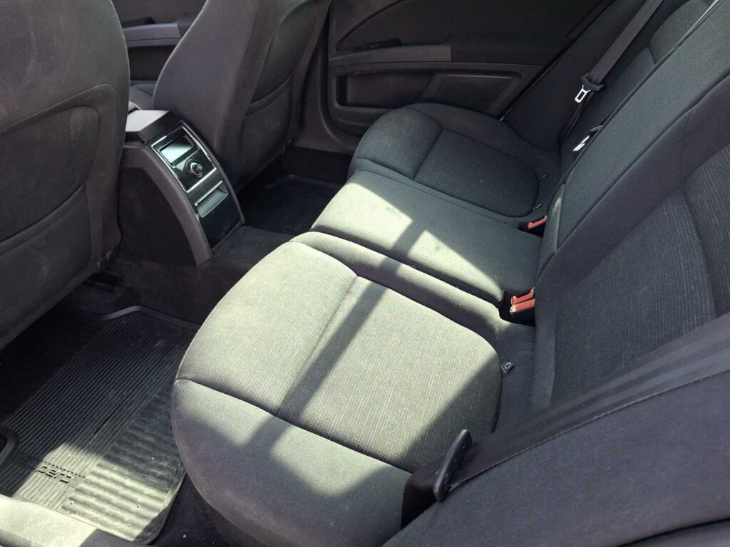 Skoda Superb 2014 Valkoinen