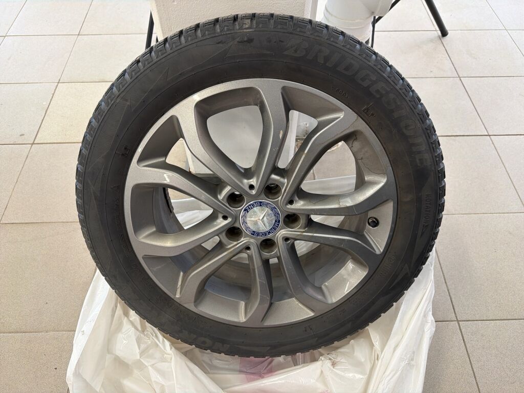 Mercedes-Benz C 2015 Harmaa