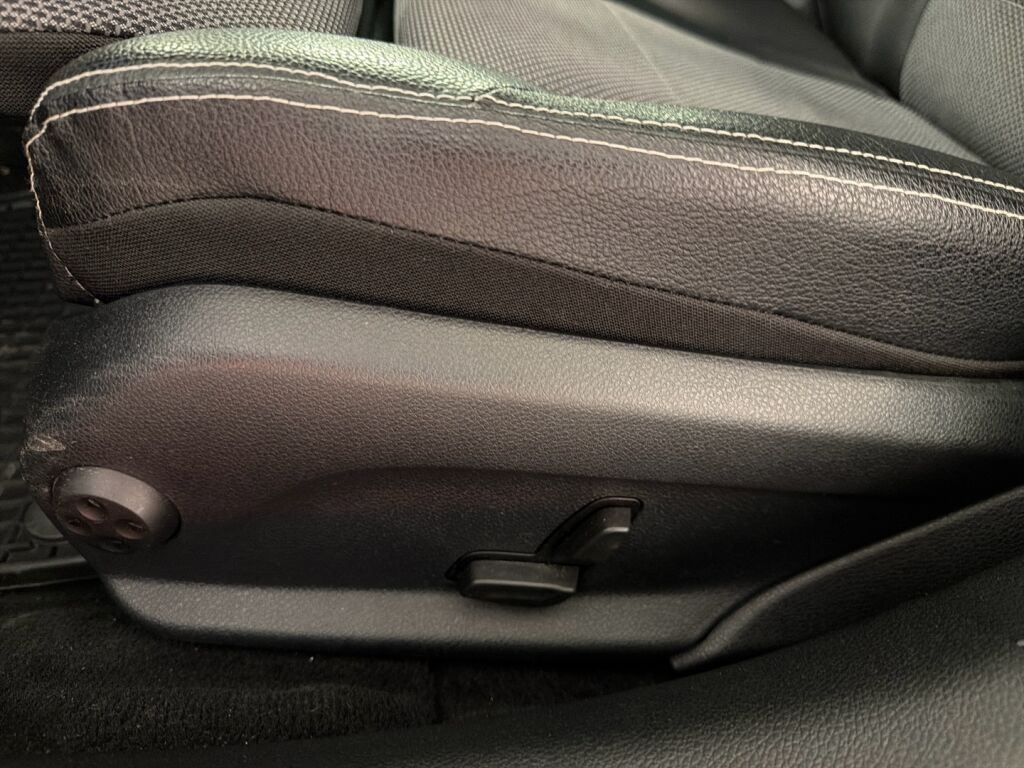 Mercedes-Benz C 2015 Harmaa