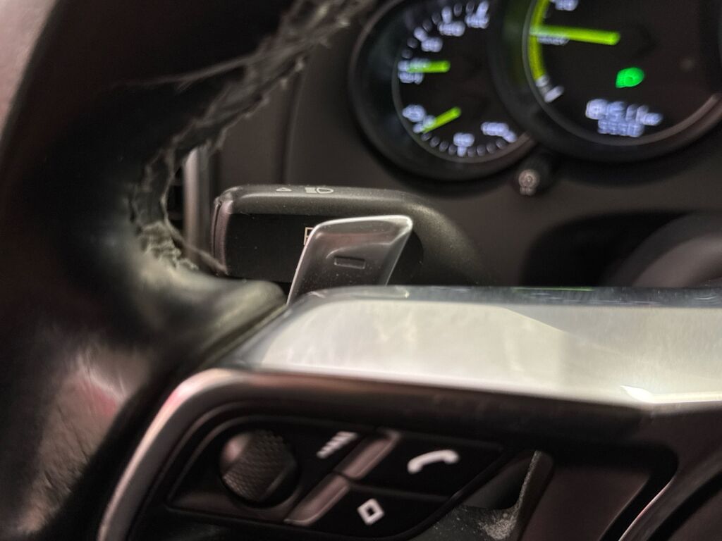 Porsche Cayenne 2015 Valkoinen