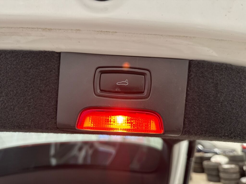 Porsche Cayenne 2015 Valkoinen