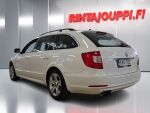 Skoda Superb 2011 Valkoinen