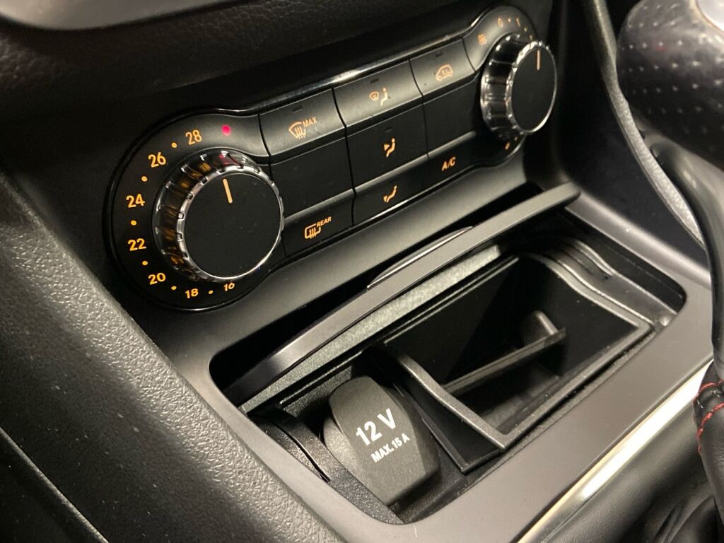 Mercedes-Benz CLA 2013 Harmaa