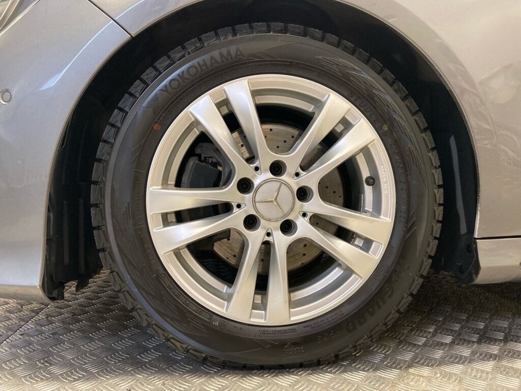 Mercedes-Benz CLA 2013 Harmaa