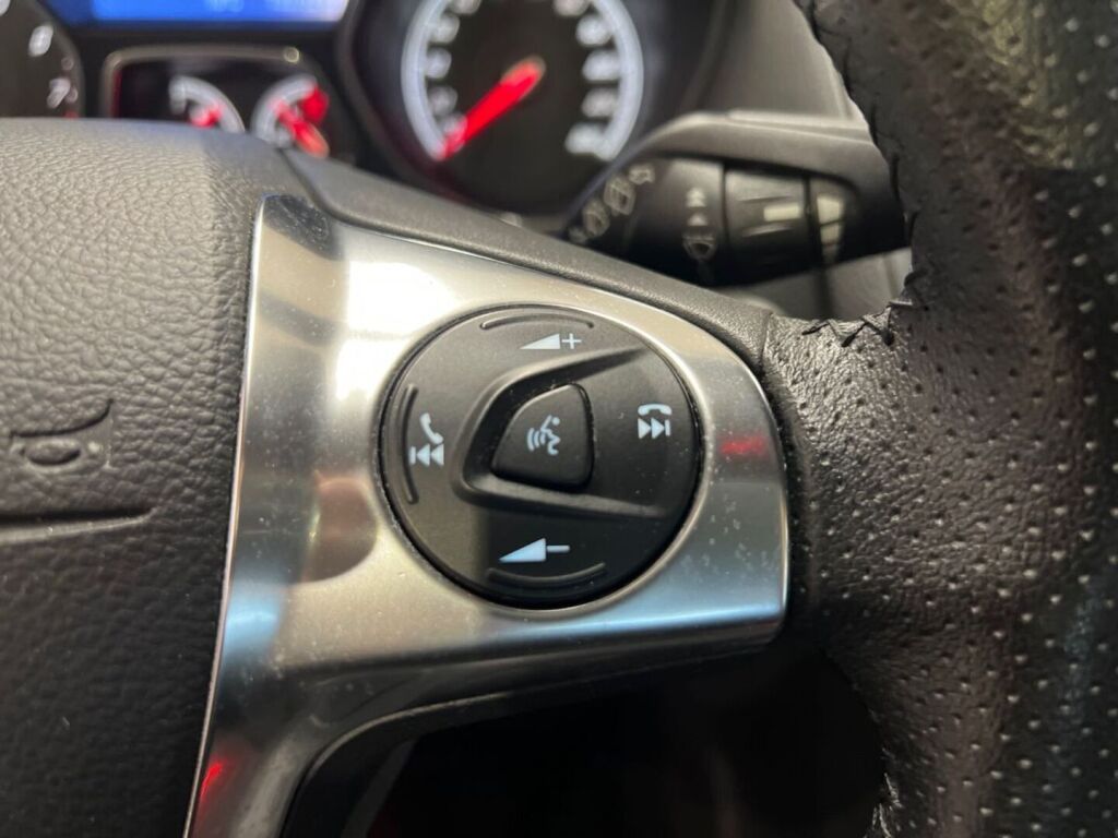Ford Focus 2013 Sininen
