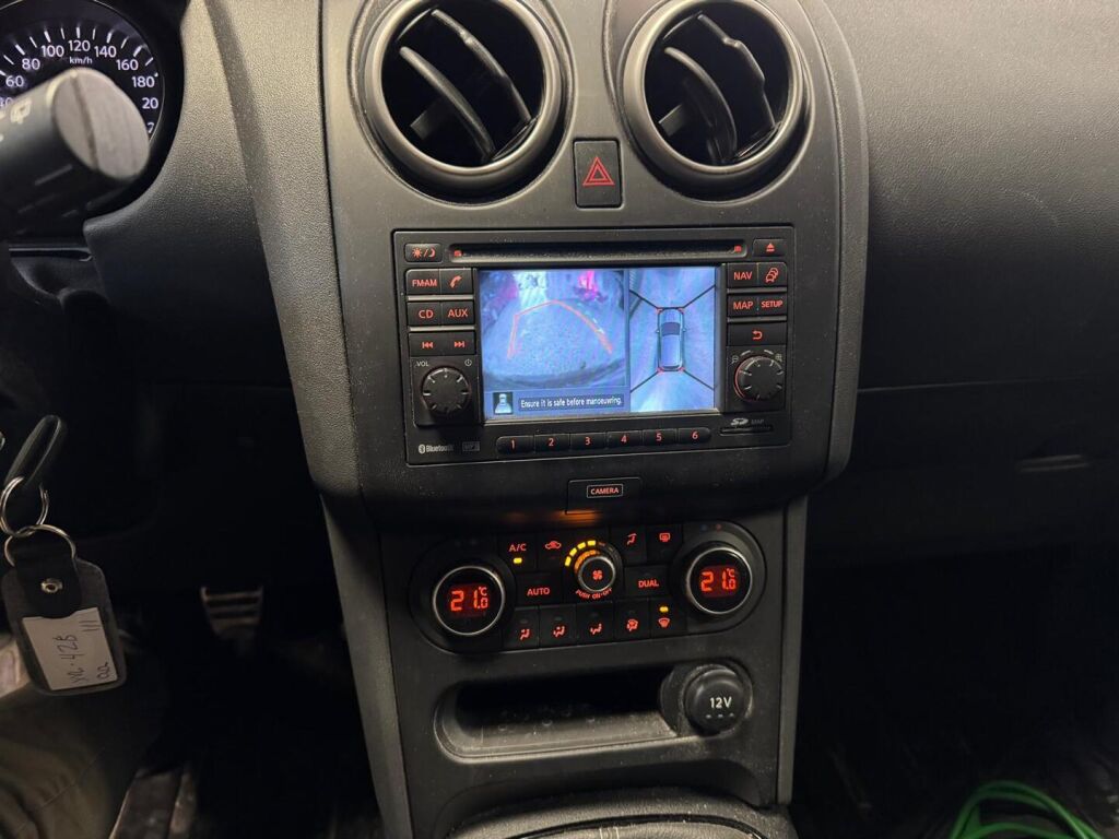 Nissan Qashqai 2013 Violetti