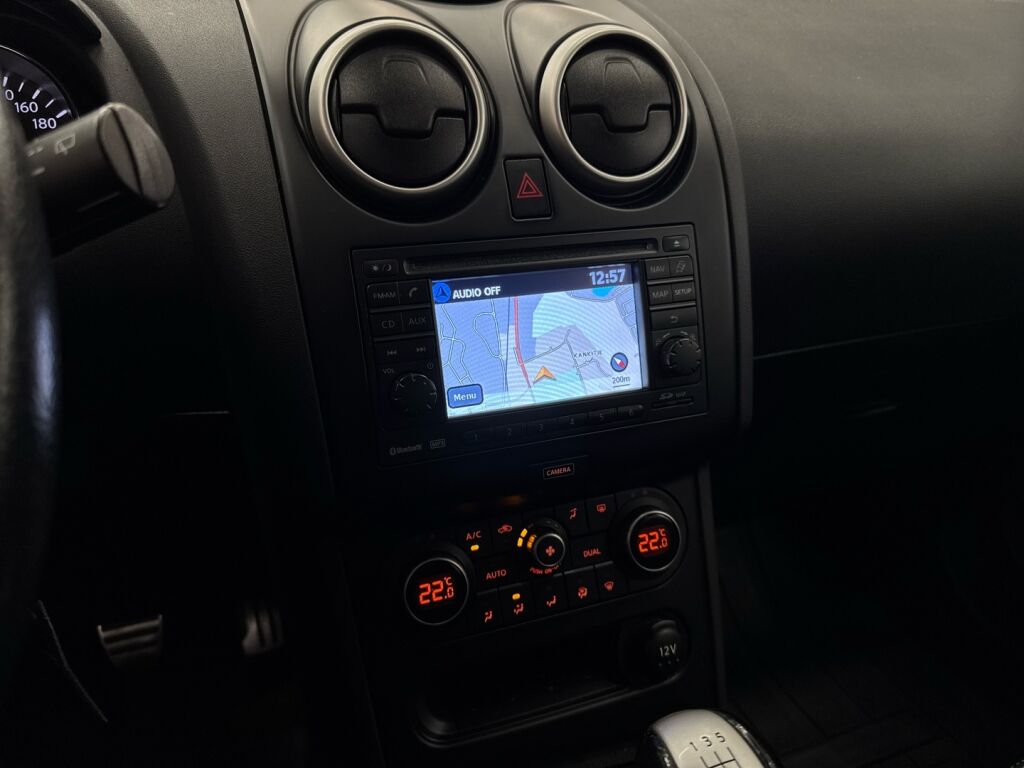 Nissan Qashqai 2013 Violetti