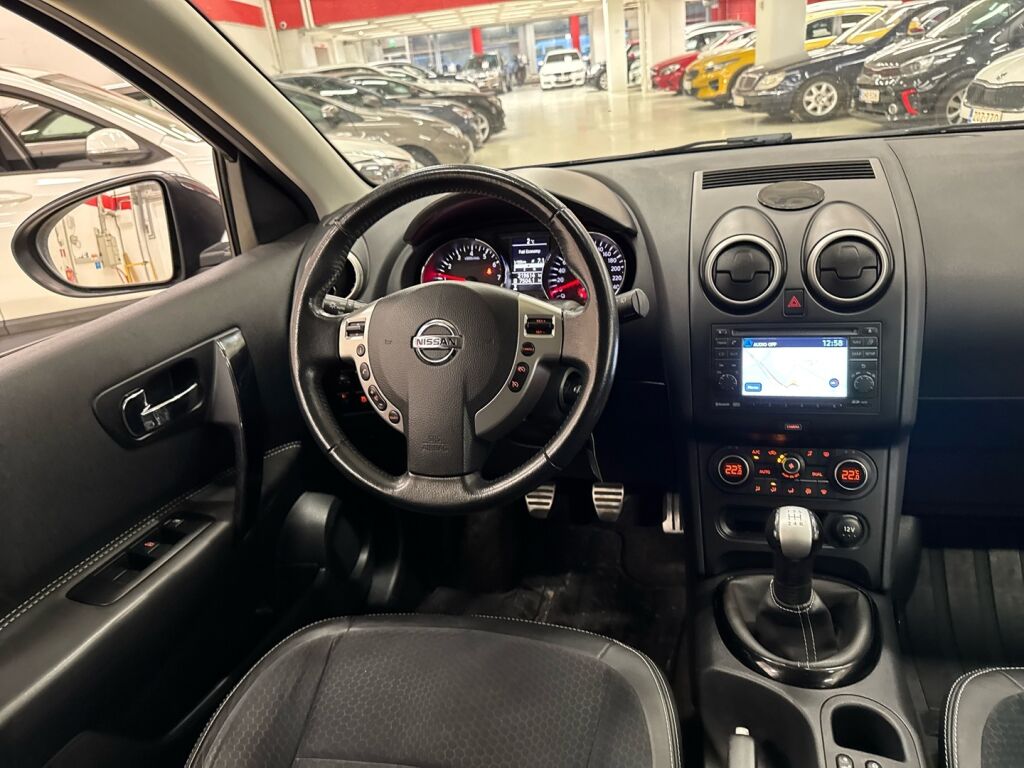 Nissan Qashqai 2013 Violetti