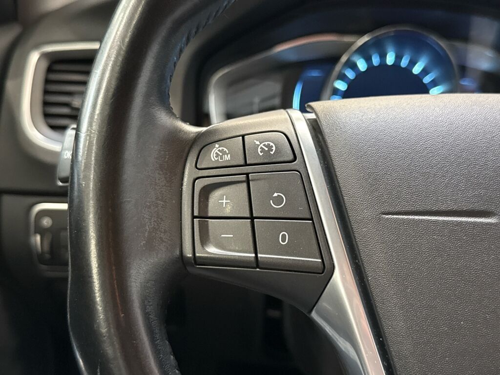 Volvo V60 2013 Valkoinen