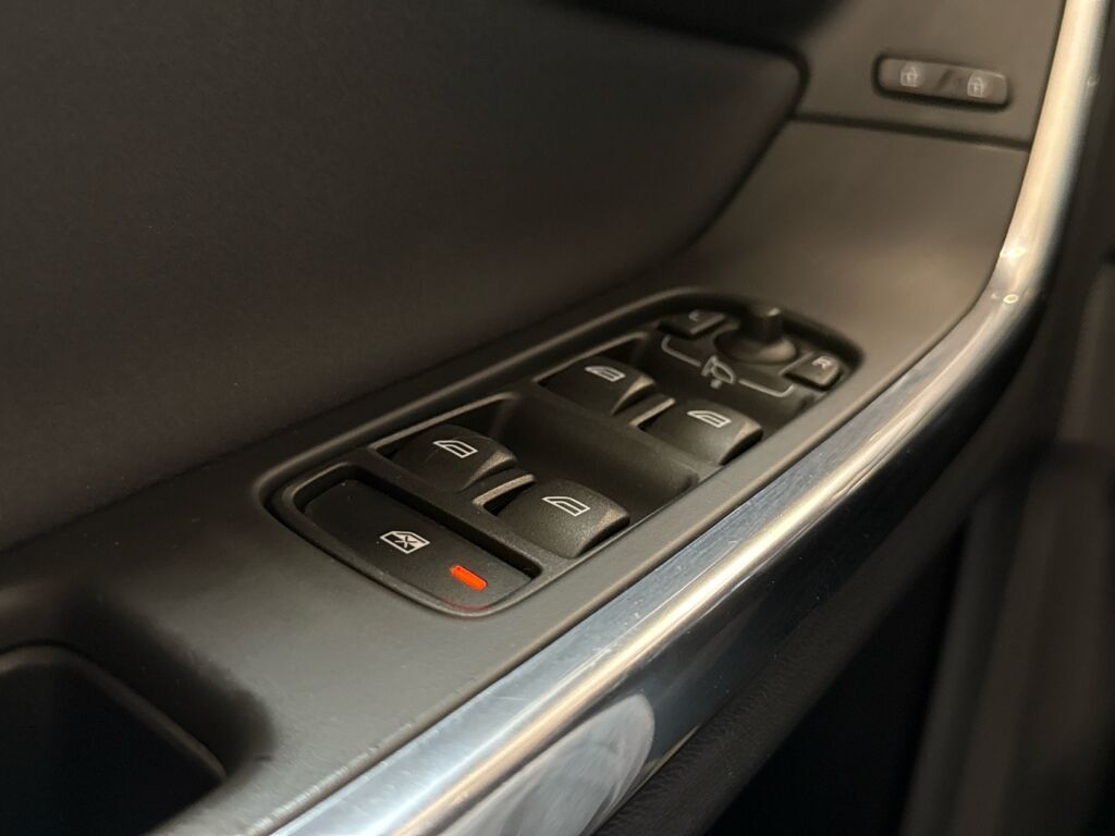 Volvo V60 2013 Valkoinen