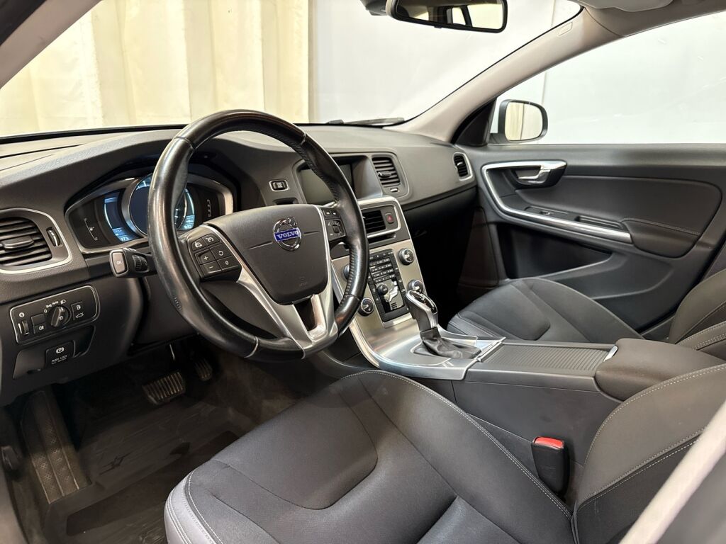 Volvo V60 2013 Valkoinen