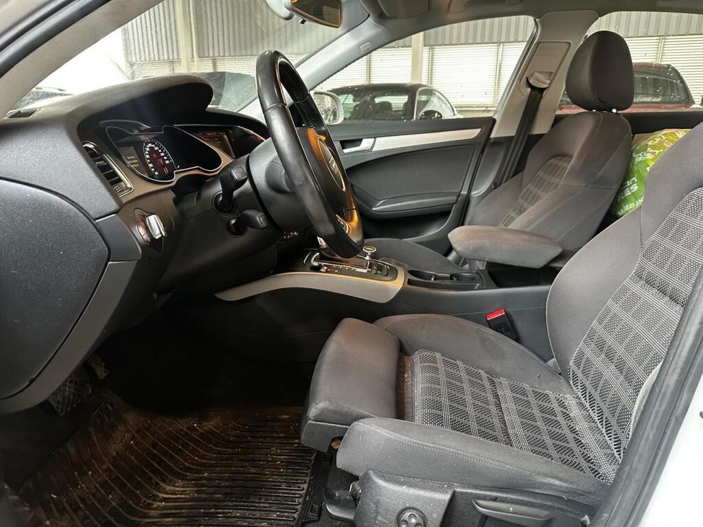 Audi A4 2013 Valkoinen