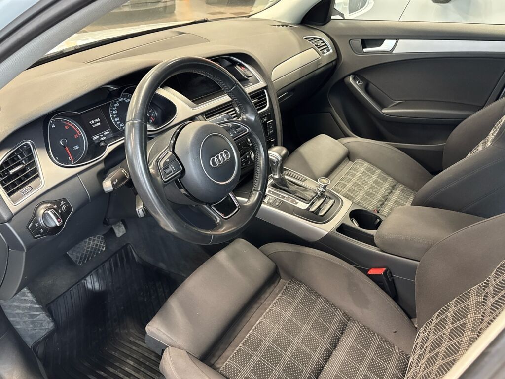 Audi A4 2013 Valkoinen