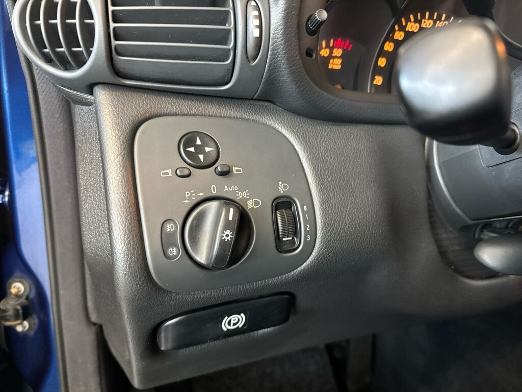 Mercedes-Benz C 2002 Sininen