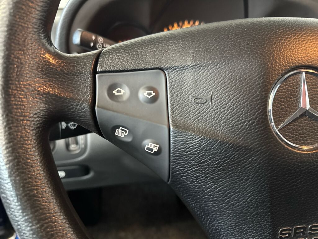 Mercedes-Benz C 2002 Sininen