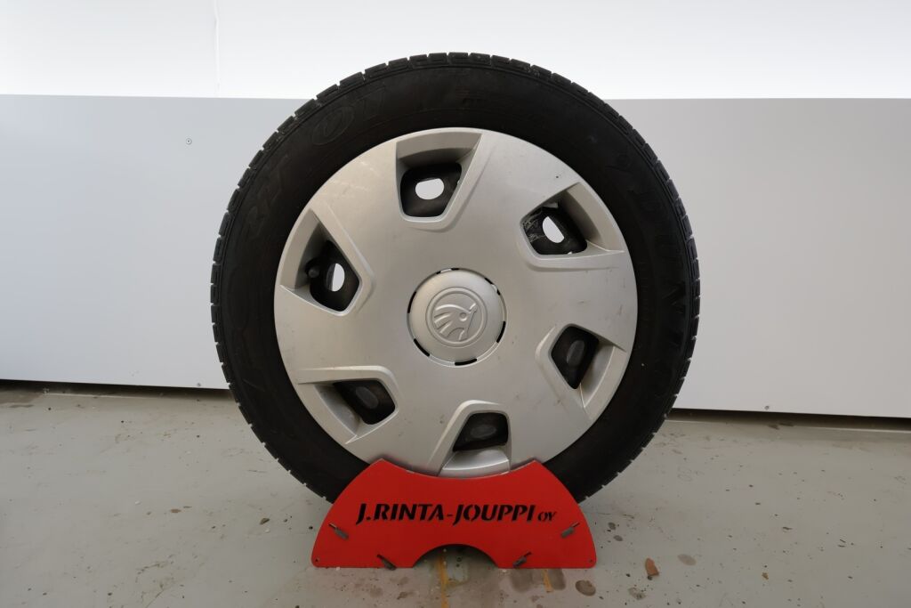 Skoda Rapid 2014 Valkoinen