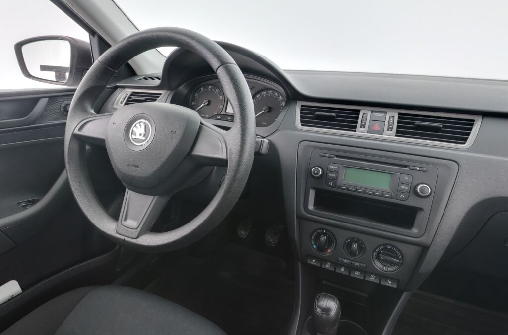 Skoda Rapid 2014 Valkoinen