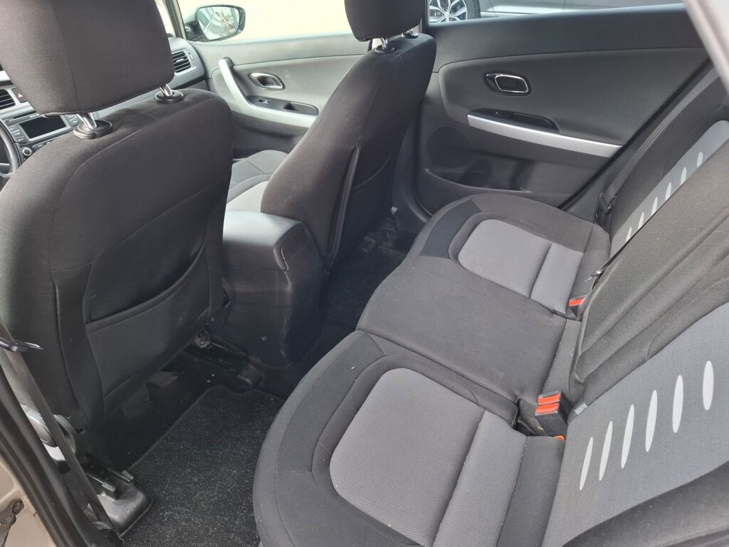 Kia Ceed 2014 Hopea