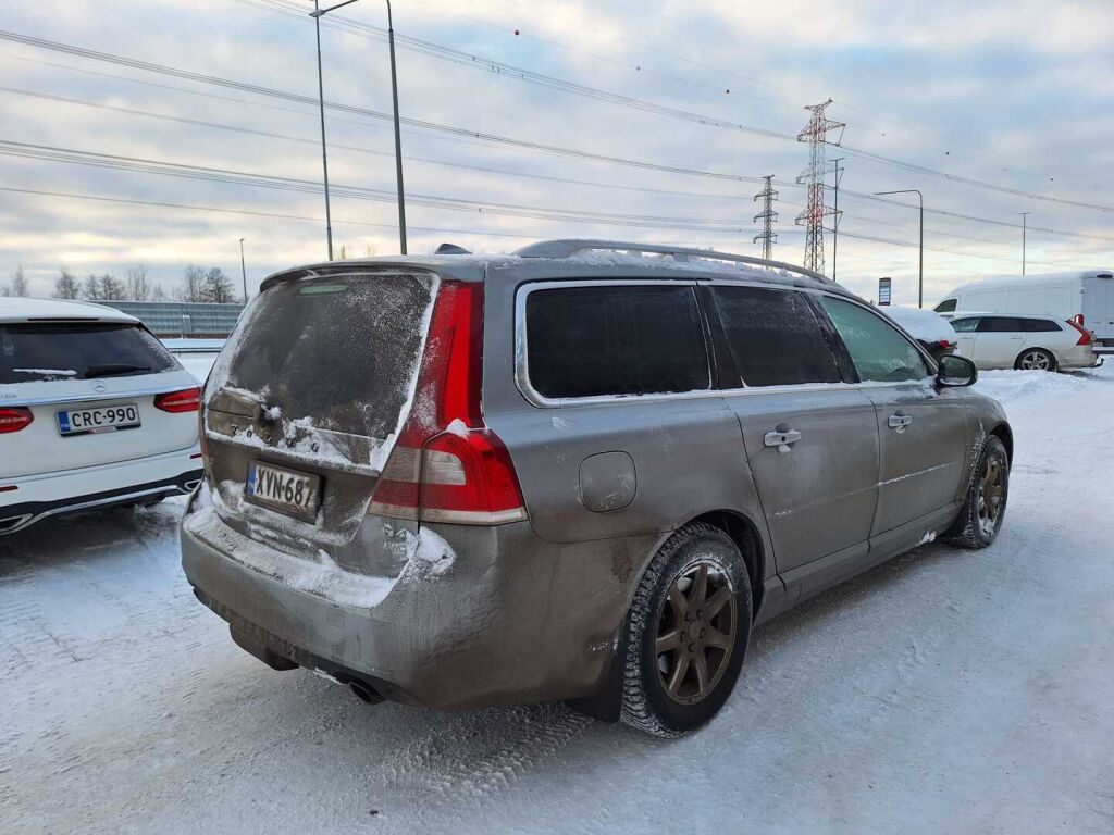 Volvo V70 2014 Harmaa