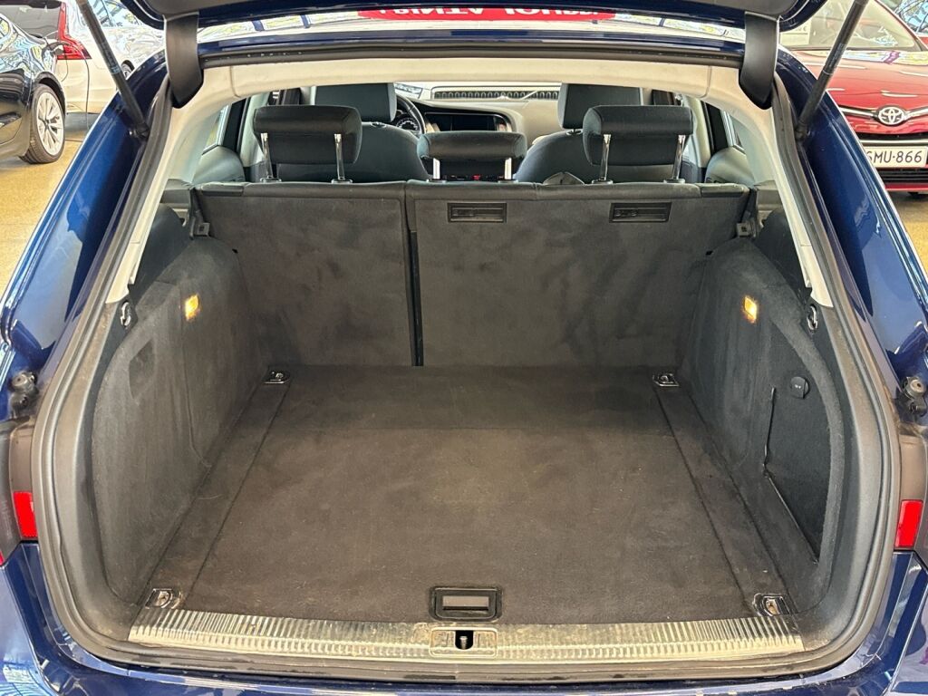 Audi A4 2014 Sininen