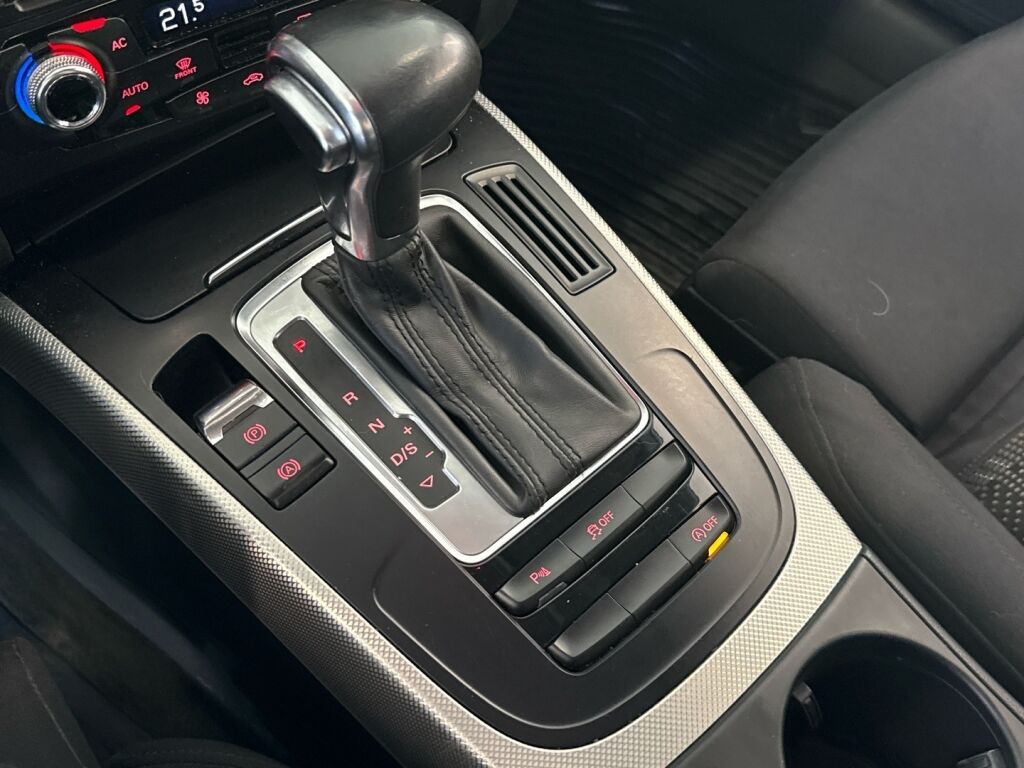 Audi A4 2014 Sininen