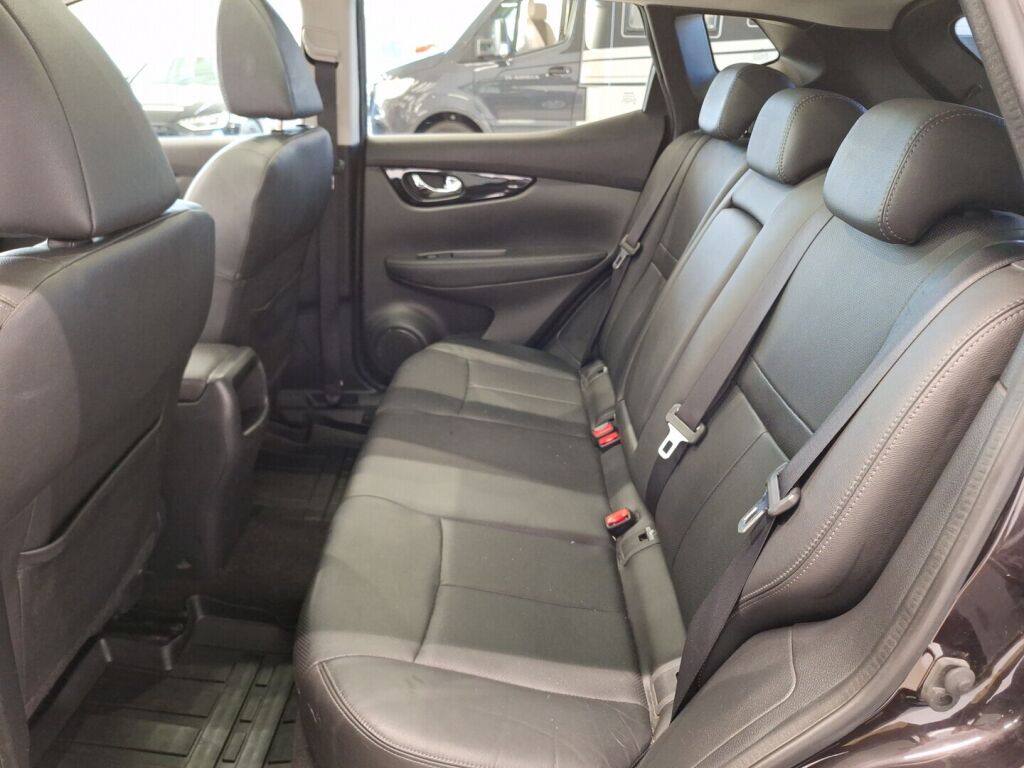 Nissan Qashqai 2014 Violetti