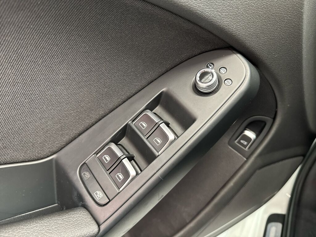 Audi A4 2014 Valkoinen