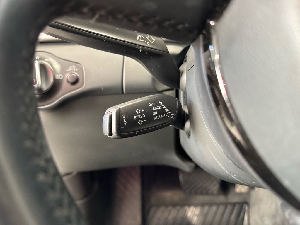 Audi A4 2014 Valkoinen