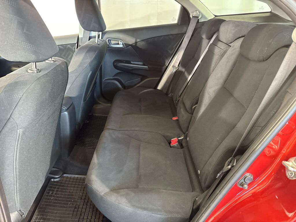 Honda Civic 2014 Punainen