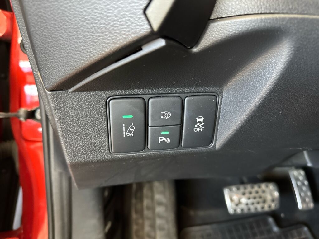 Honda Civic 2014 Punainen