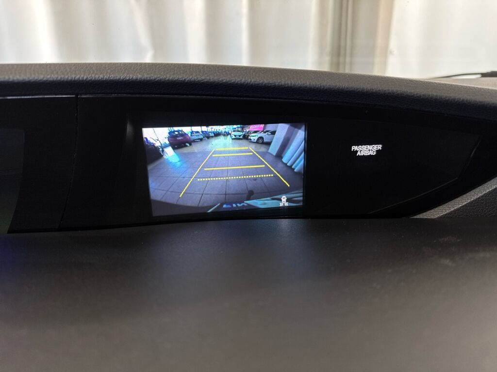 Honda Civic 2014 Punainen