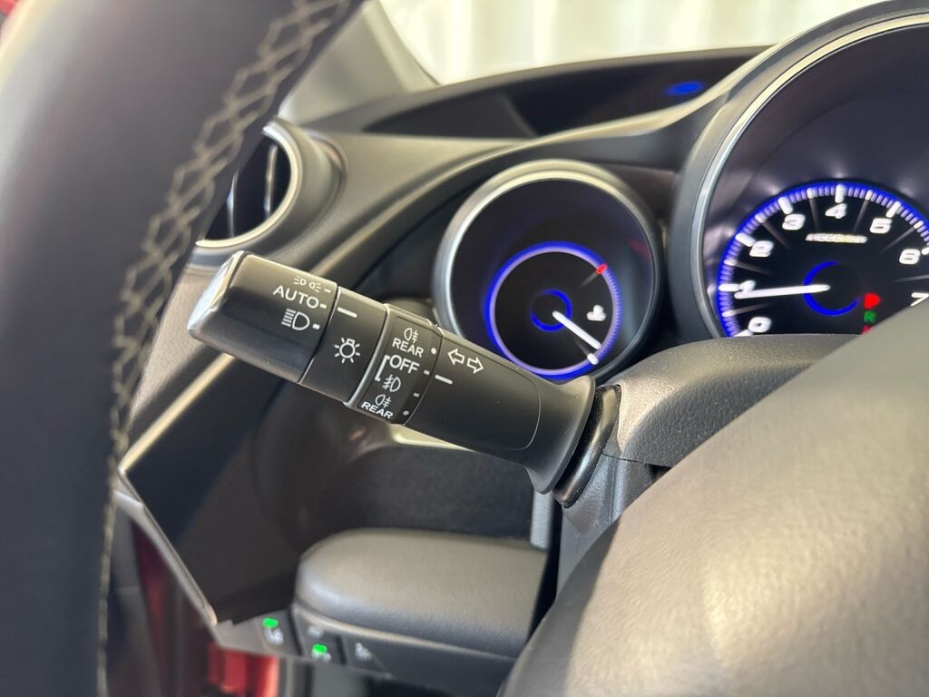 Honda Civic 2014 Punainen