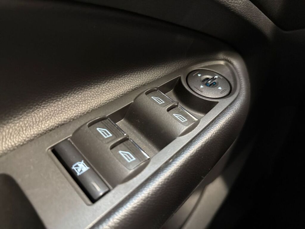 Ford Kuga 2014 Valkoinen