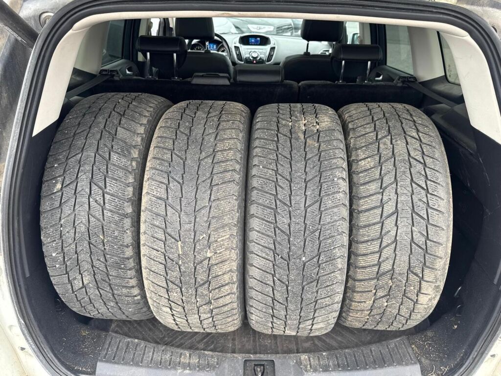 Ford Kuga 2014 Valkoinen