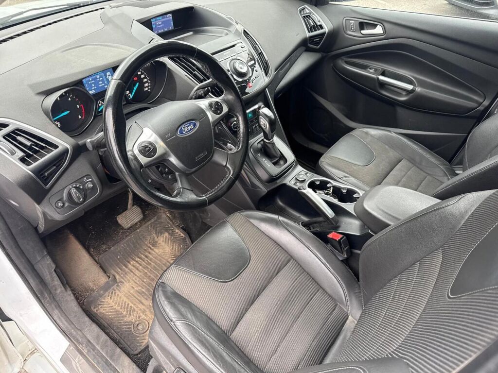 Ford Kuga 2014 Valkoinen