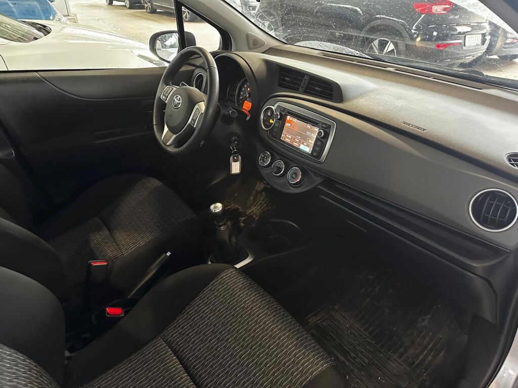 Toyota Yaris 2014 Hopea