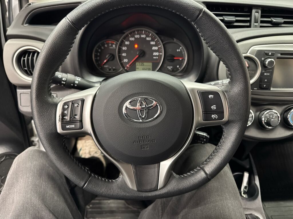 Toyota Yaris 2014 Hopea